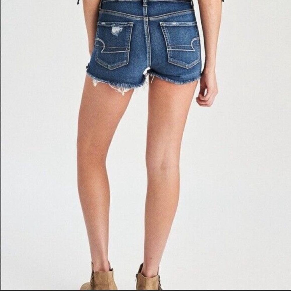 EXCELLENT CONDITION WOMEN’S SIZE 8 AMERICAN EAGLE SUPER STRETCH HI-RISE SHORTIE